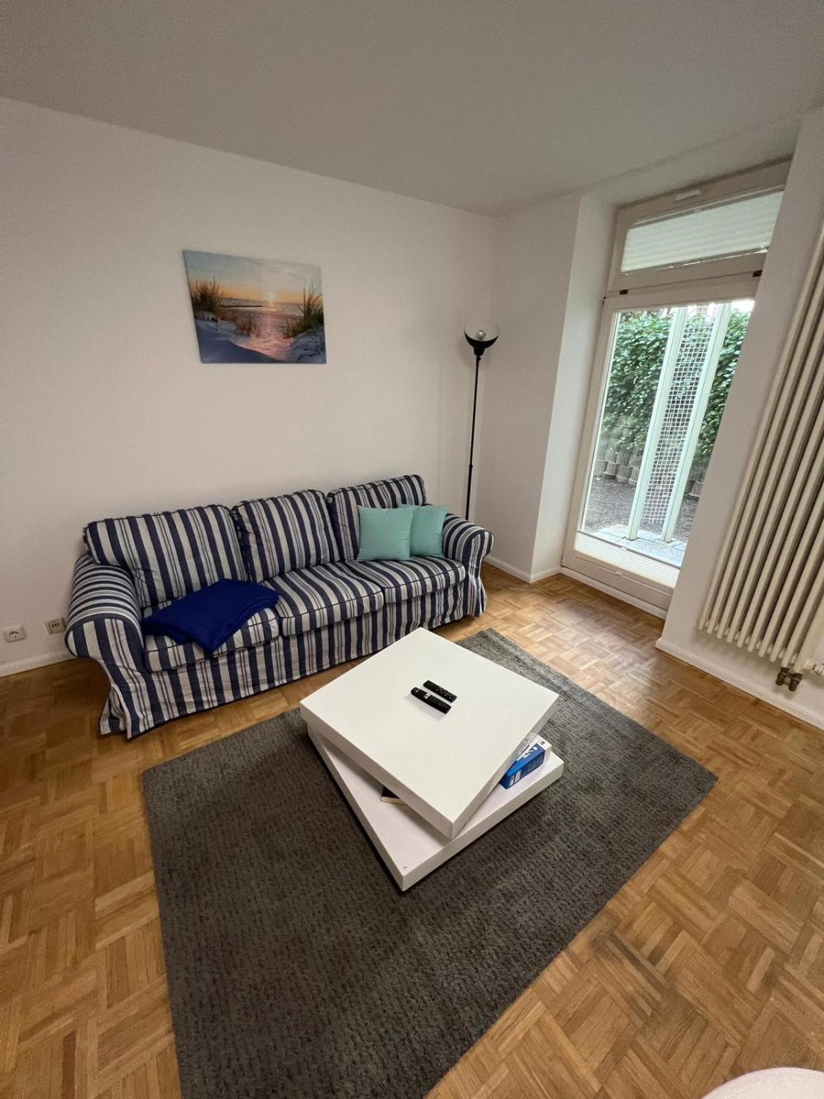Apartment Bernstein Ruhig, Familienfreundlich Mit Garten Rostock Exterior photo