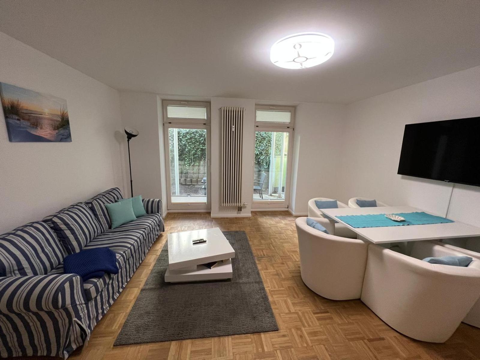 Apartment Bernstein Ruhig, Familienfreundlich Mit Garten Rostock Exterior photo